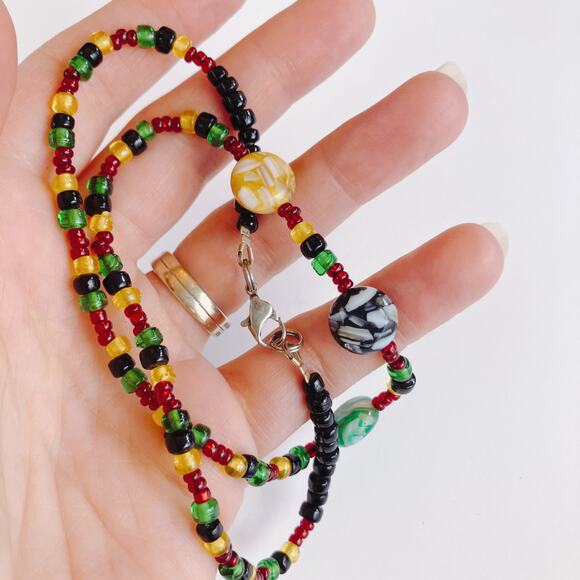 VTG 90s Mosaic Glass Beaded Necklace Red Yellow Green Afrocentric Boho Style - Picture 6 of 11